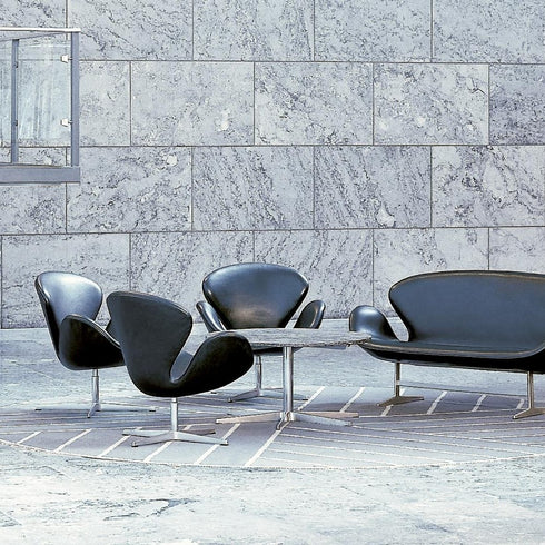 Swan™ Chair / Leather